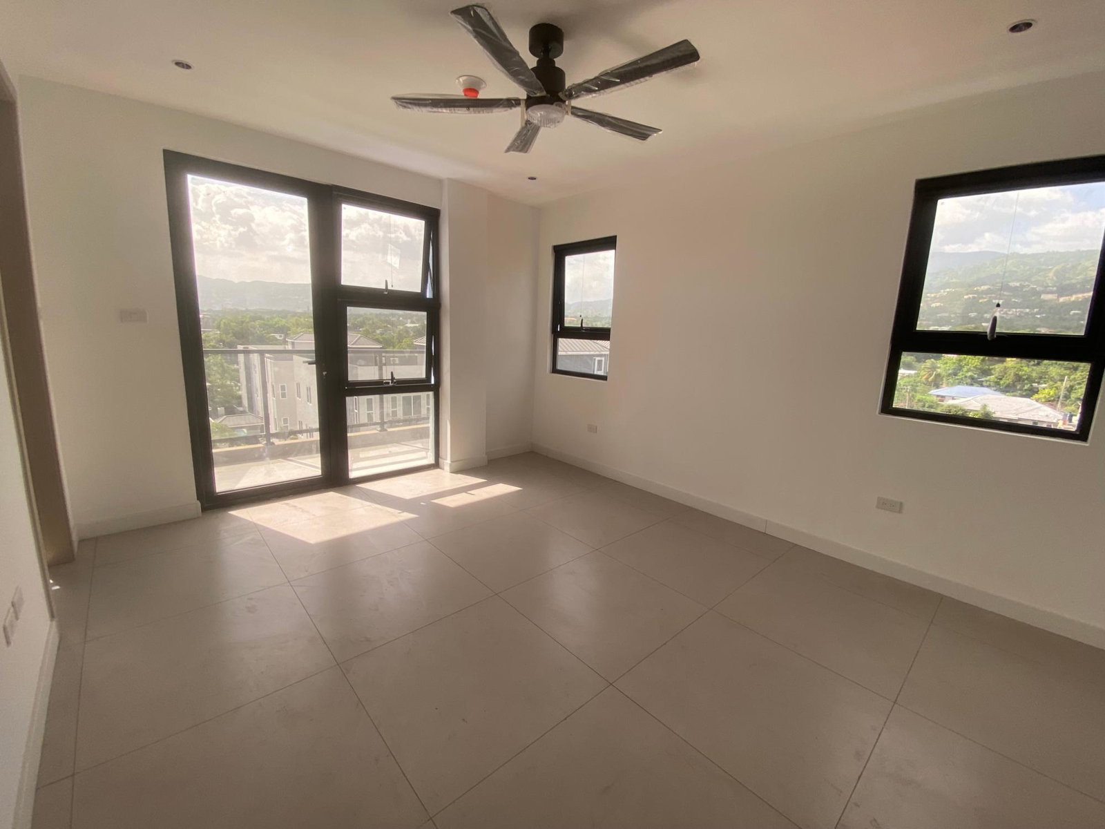 Seventh image of 404-2 Somerton Avenue in Kingston 6, St. Andrew, Jamaica - property is For Sale
