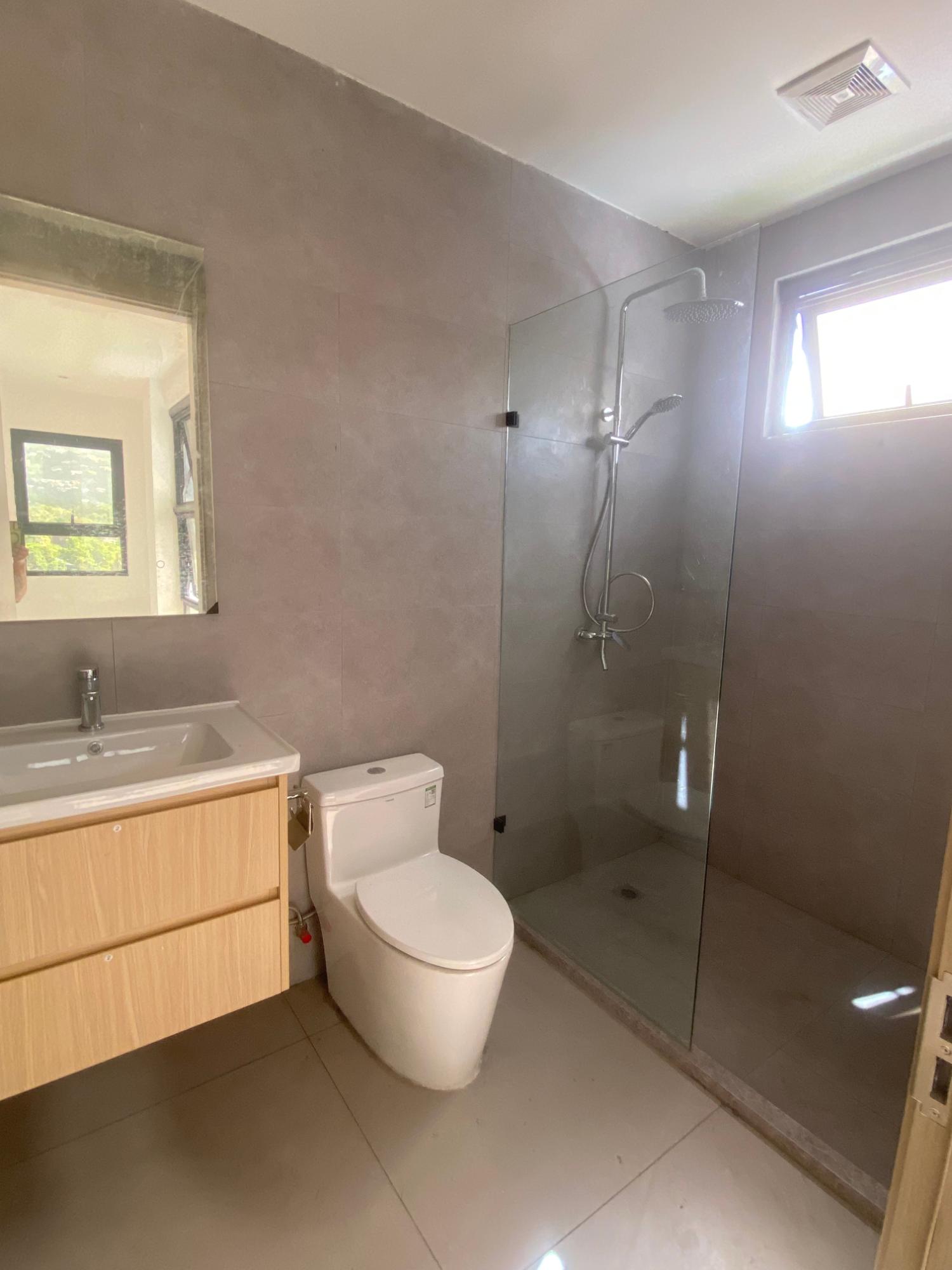 Tenth image of 404-2 Somerton Avenue in Kingston 6, St. Andrew, Jamaica - property is For Sale