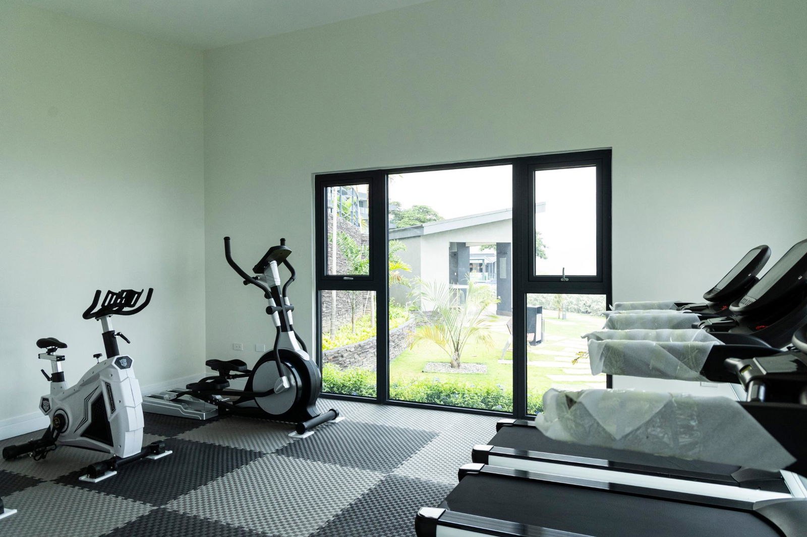 Luxury-Penthouse-Apartment-for-Sale-in-Jacks-Hill-Kingston-Spyglass Twentieth image of B-19- Spyglass, Penthouse in Kingston 6, St. Andrew, Jamaica - property is For Sale