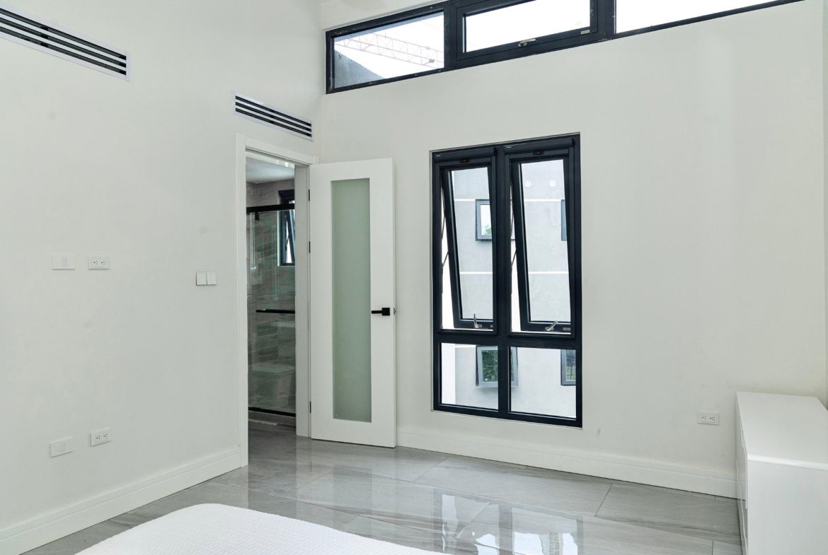 Tenth image of B-19- Spyglass, Penthouse in Kingston 6, St. Andrew, Jamaica - property is For Sale