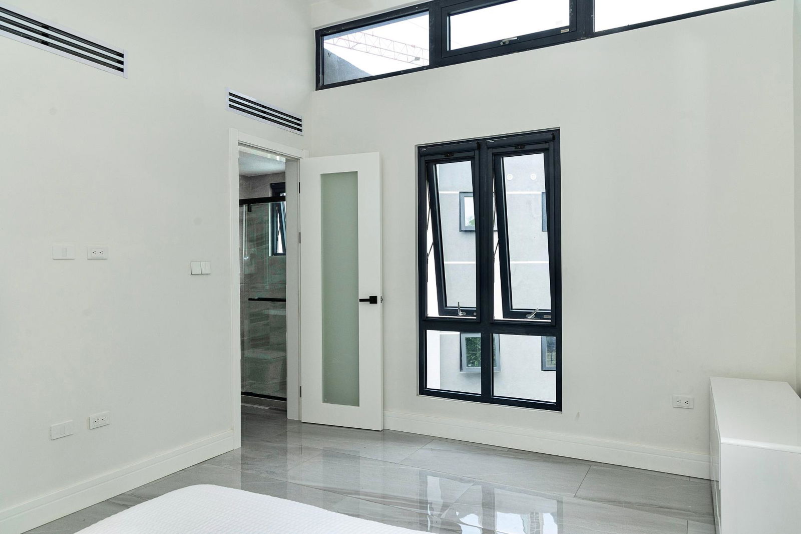 Luxury-Penthouse-Apartment-for-Sale-in-Jacks-Hill-Kingston-Spyglass Tenth image of B-19- Spyglass, Penthouse in Kingston 6, St. Andrew, Jamaica - property is For Sale