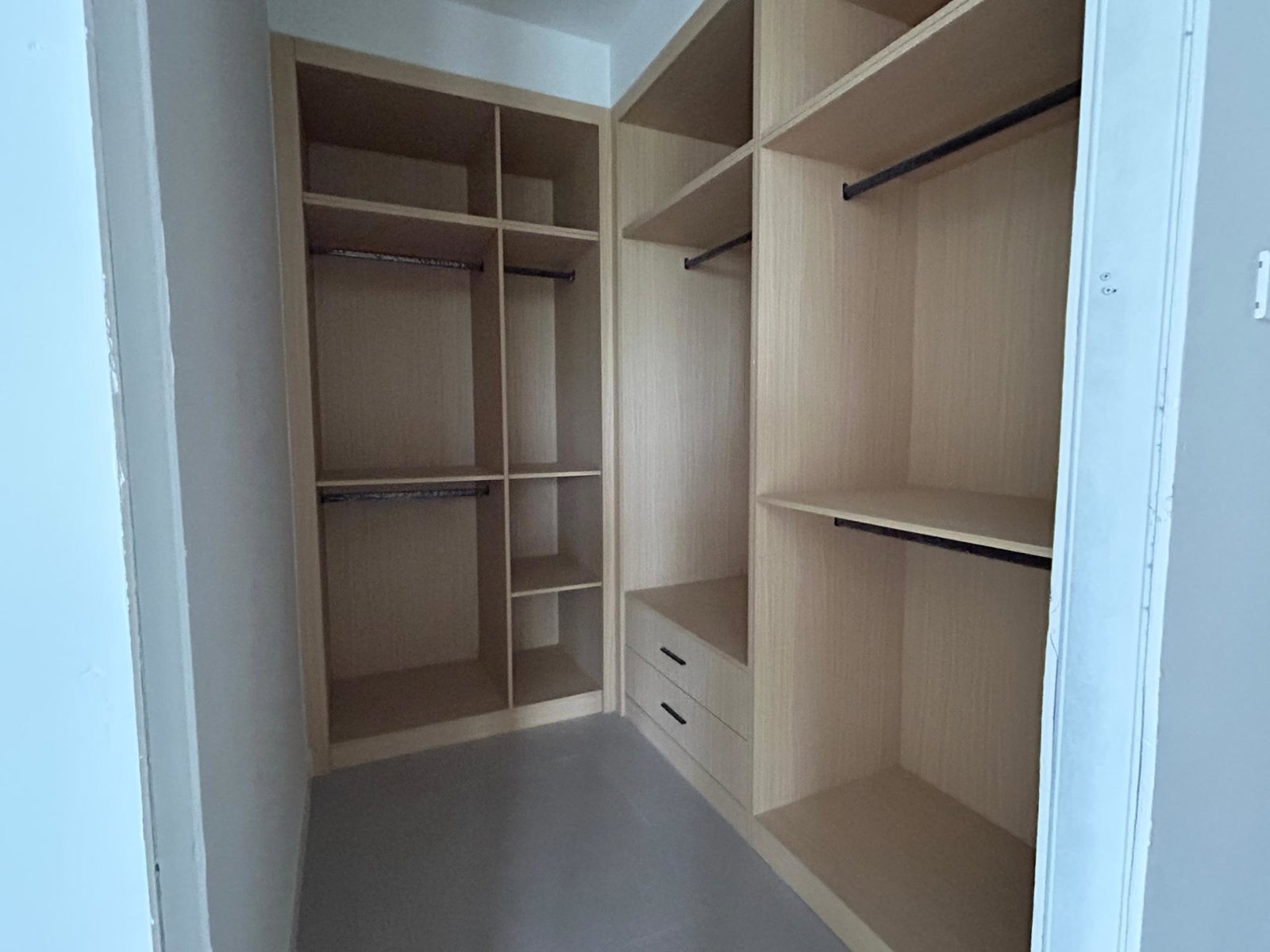 Eleventh image of 402-2 Somerton Avenue in Kingston 6, St. Andrew, Jamaica - property is For Sale