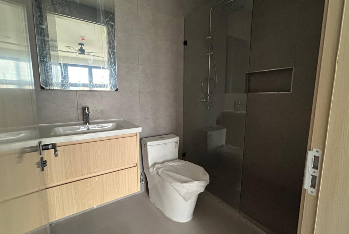 Fifteenth image of 402-2 Somerton Avenue in Kingston 6, St. Andrew, Jamaica - property is For Sale