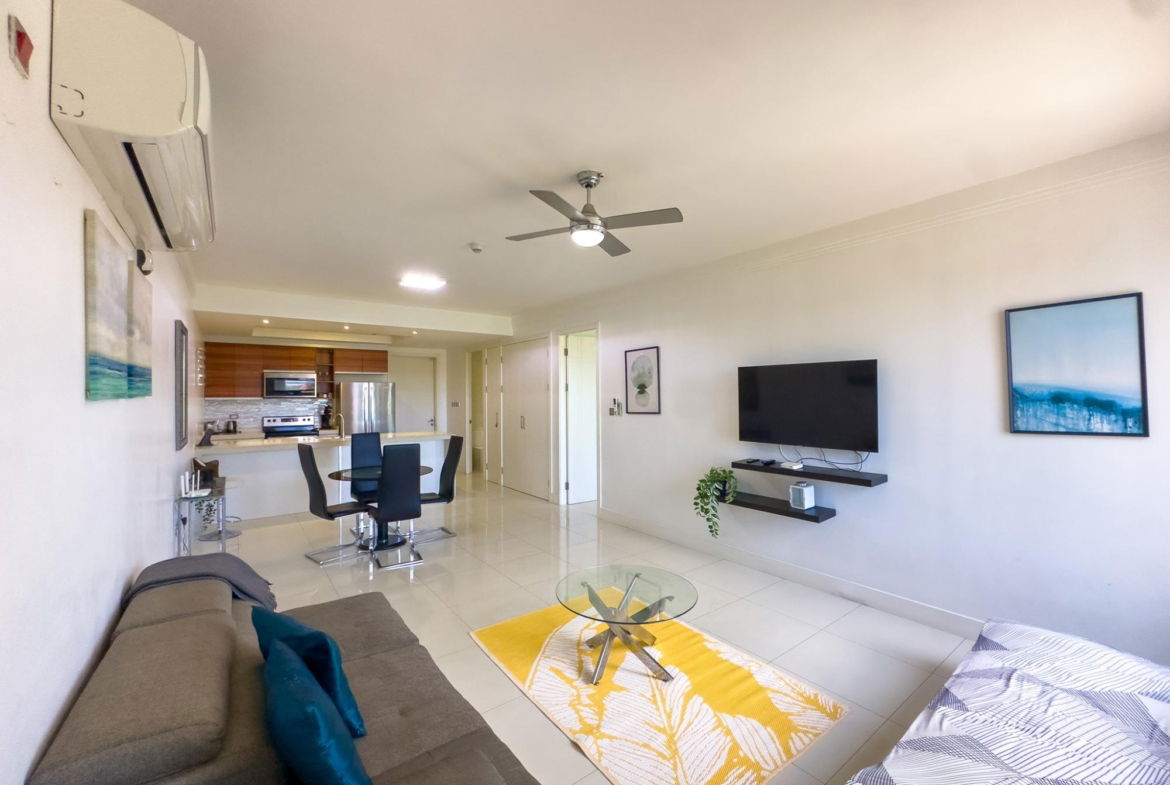 Twelfth image of 308-20 South Avenue in Kingston 10, St. Andrew, Jamaica - property is For Sale