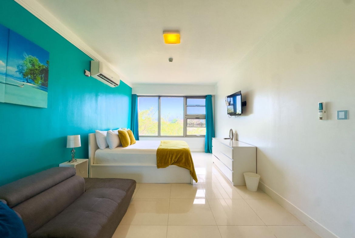 Sixth image of 308-20 South Avenue in Kingston 10, St. Andrew, Jamaica - property is For Sale