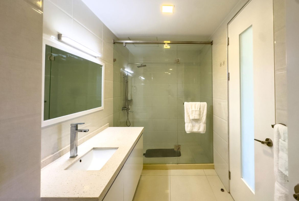 Tenth image of 308-20 South Avenue in Kingston 10, St. Andrew, Jamaica - property is For Sale