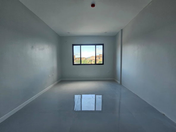 Fifth image of 402-12 Dulwich Avenue, Kgn 8 in Kingston 8, St. Andrew, Jamaica - property is For Sale