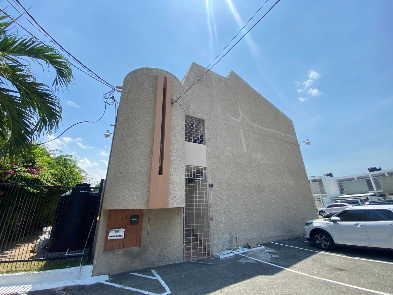 Modern-1BR-Split-Level-Apartment-for-Rent-in-St.-Andrew-Jamaica Fourteenth image of 13-5 West Kings House Road in Kingston 10, St. Andrew, Jamaica - property is For Rent