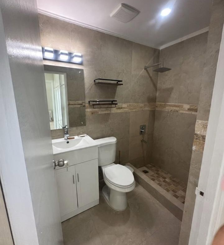 Ninth image of 3g- Ocean Towers, Ocean Blvd in KINGSTON, Kingston, Jamaica - property is For Rent