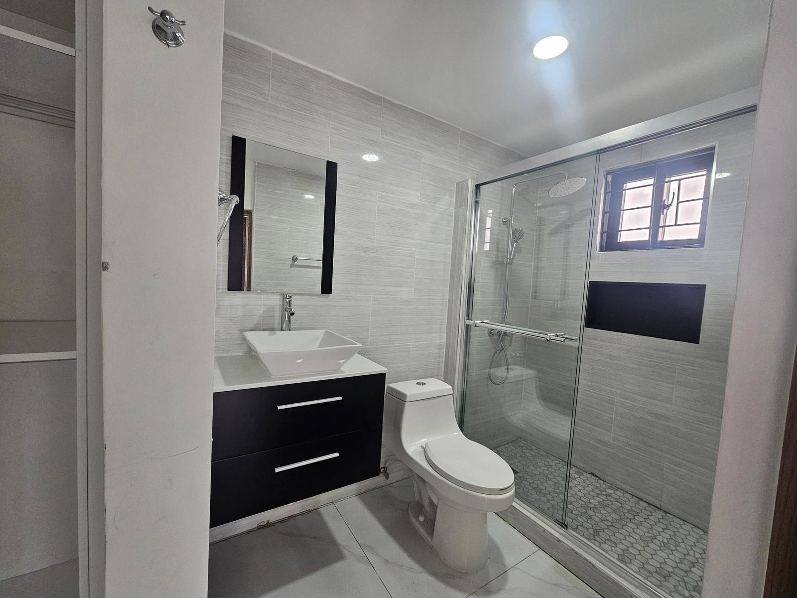 Eleventh image of 2-11-13 Hill Road in Kingston 8, St. Andrew, Jamaica - property is For Rent