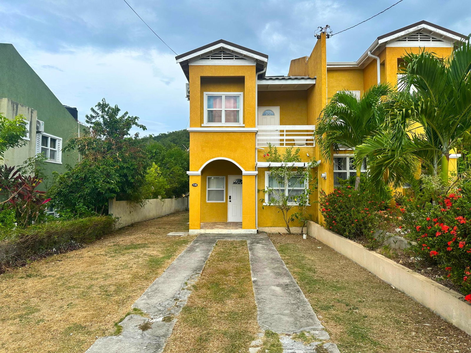 Modern-2-Bed-Townhouse-for-Rent-at-The-Savannah-Vistas-Runaway-Bay-St.-Ann Second image of 736- The Savannah Vistas in Runaway Bay, St. Ann, Jamaica - property is For Rent