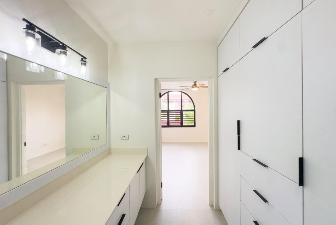 Fifth image of Apt 24-6 Welwyn Avenue in Kingston 6, St. Andrew, Jamaica - property is For Rent