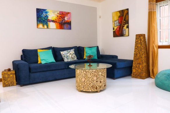 First image of 5-9a Liguanea Avenue in Kingston 6, St. Andrew, Jamaica - property is For Rent
