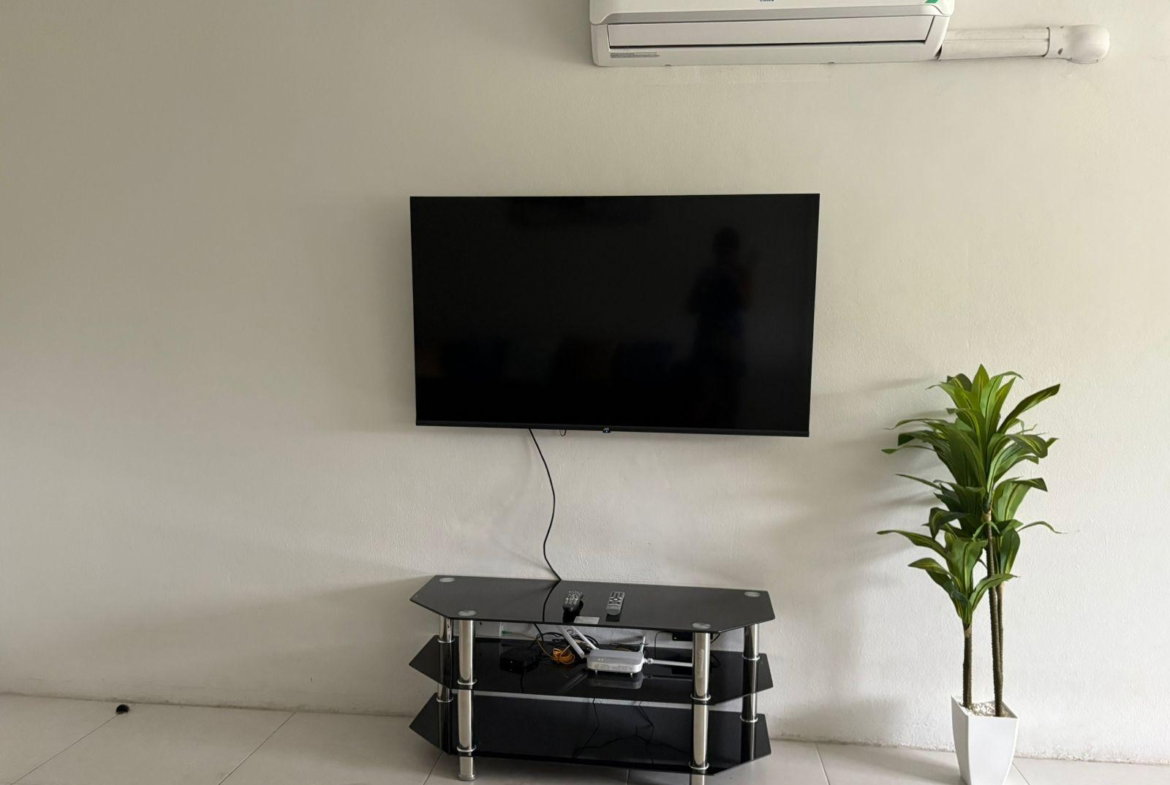 Third image of 12-3 Sandhurst Terrace in Kingston 6, St. Andrew, Jamaica - property is For Rent