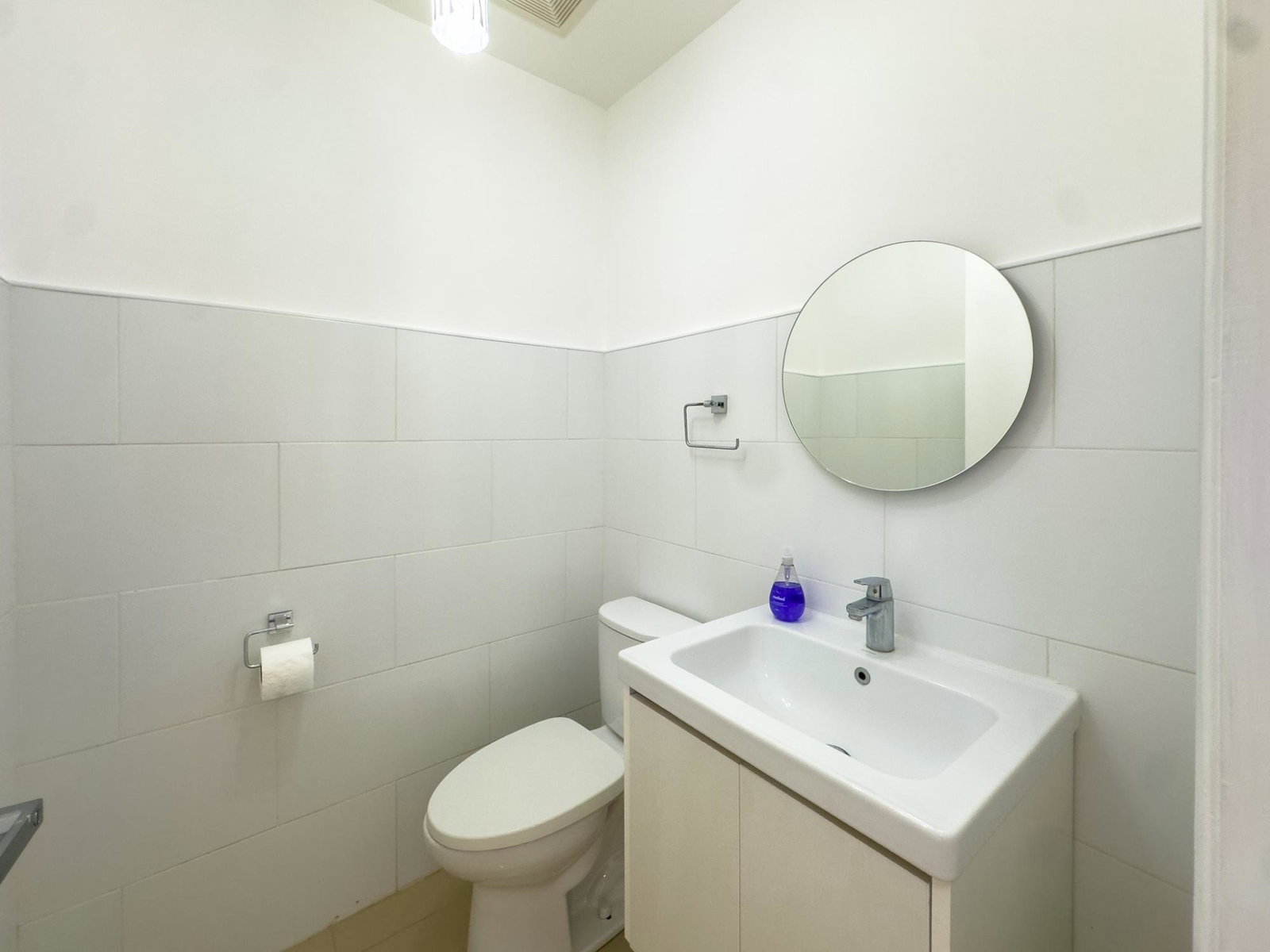 Eleventh image of Apt 5-11 1/2 Charlemont Avenue in Kingston 6, St. Andrew, Jamaica - property is For Rent