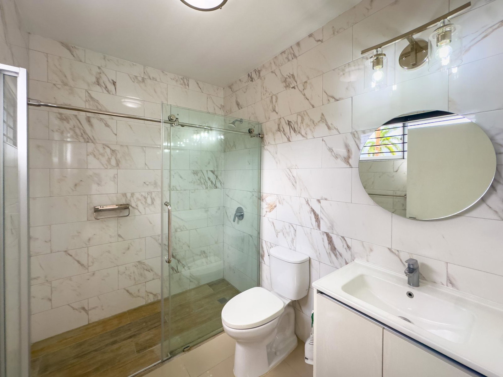 Fifteenth image of Apt 5-11 1/2 Charlemont Avenue in Kingston 6, St. Andrew, Jamaica - property is For Rent