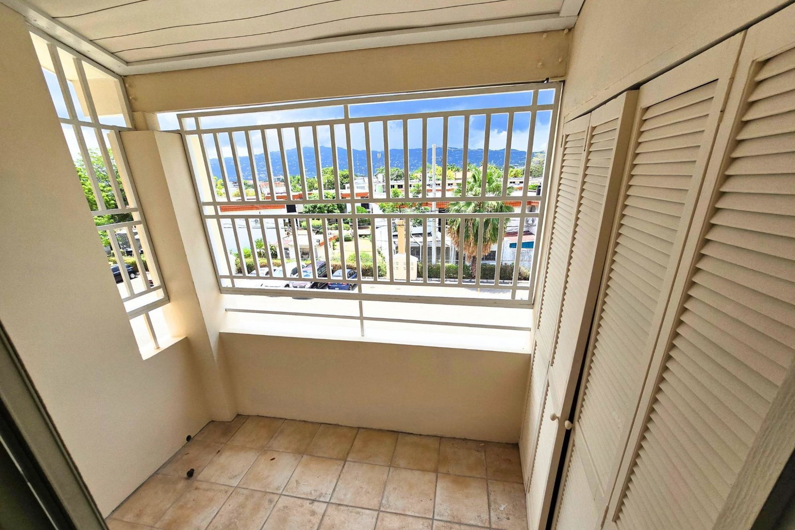 Seventh image of 21-7 Surbiton Road in Kingston 10, St. Andrew, Jamaica - property is For Rent