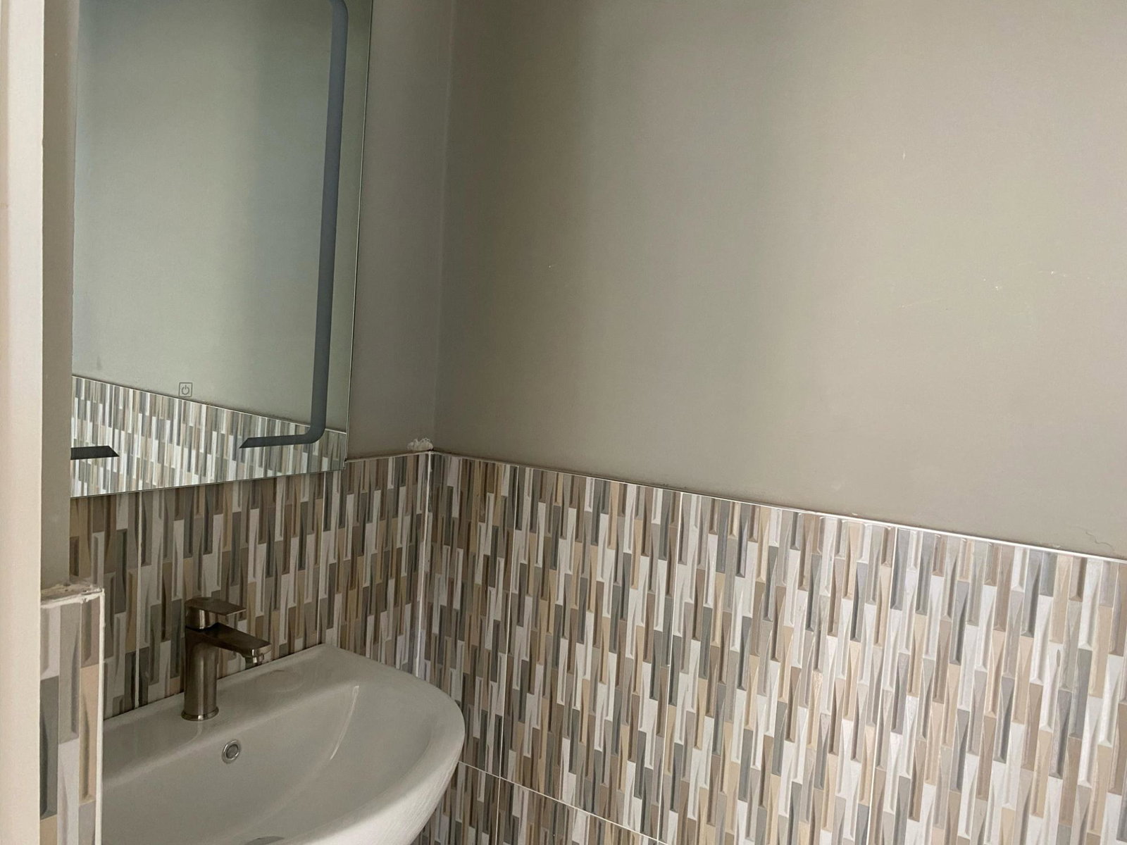 Eleventh image of 6-17a Elmwood Terrace in Kingston 19, St. Andrew, Jamaica - property is For Sale