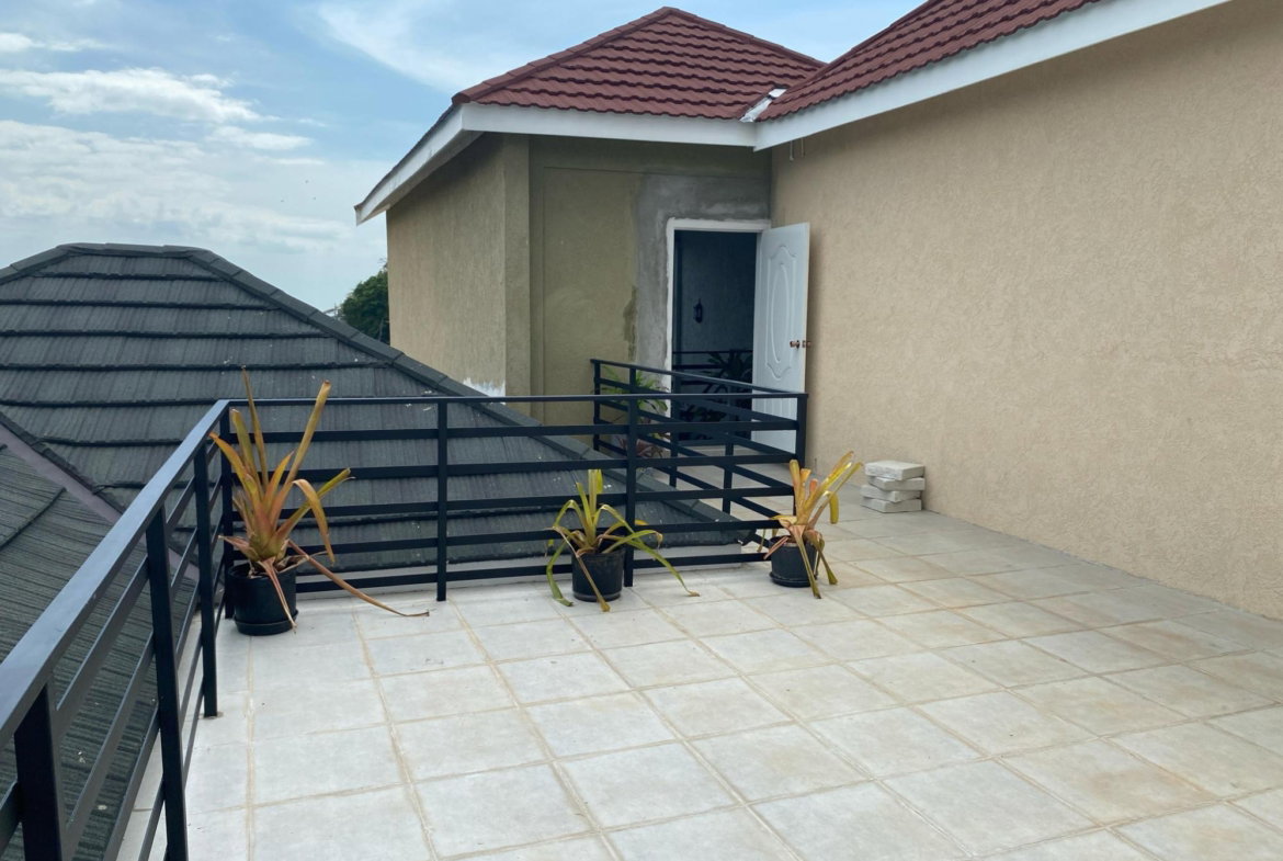 Thirteenth image of 6-17a Elmwood Terrace in Kingston 19, St. Andrew, Jamaica - property is For Sale