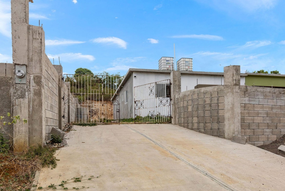 First image of 160 Portview Avenue in Old Harbour, St. Catherine, Jamaica - property is For Rent