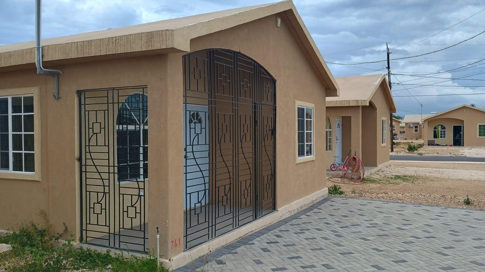 Second image of 741- Phoenix Park Phase ii in Greater Portmore, St. Catherine, Jamaica - property is For Rent