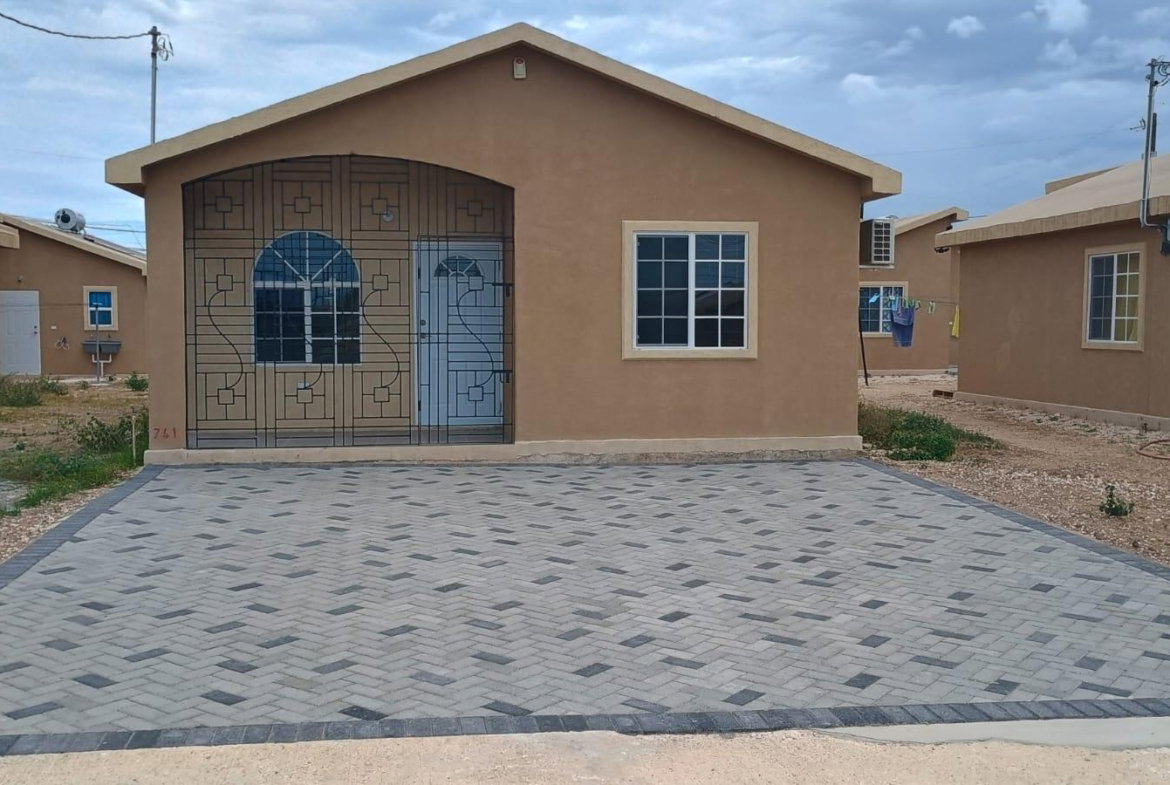Third image of 741- Phoenix Park Phase ii in Greater Portmore, St. Catherine, Jamaica - property is For Rent