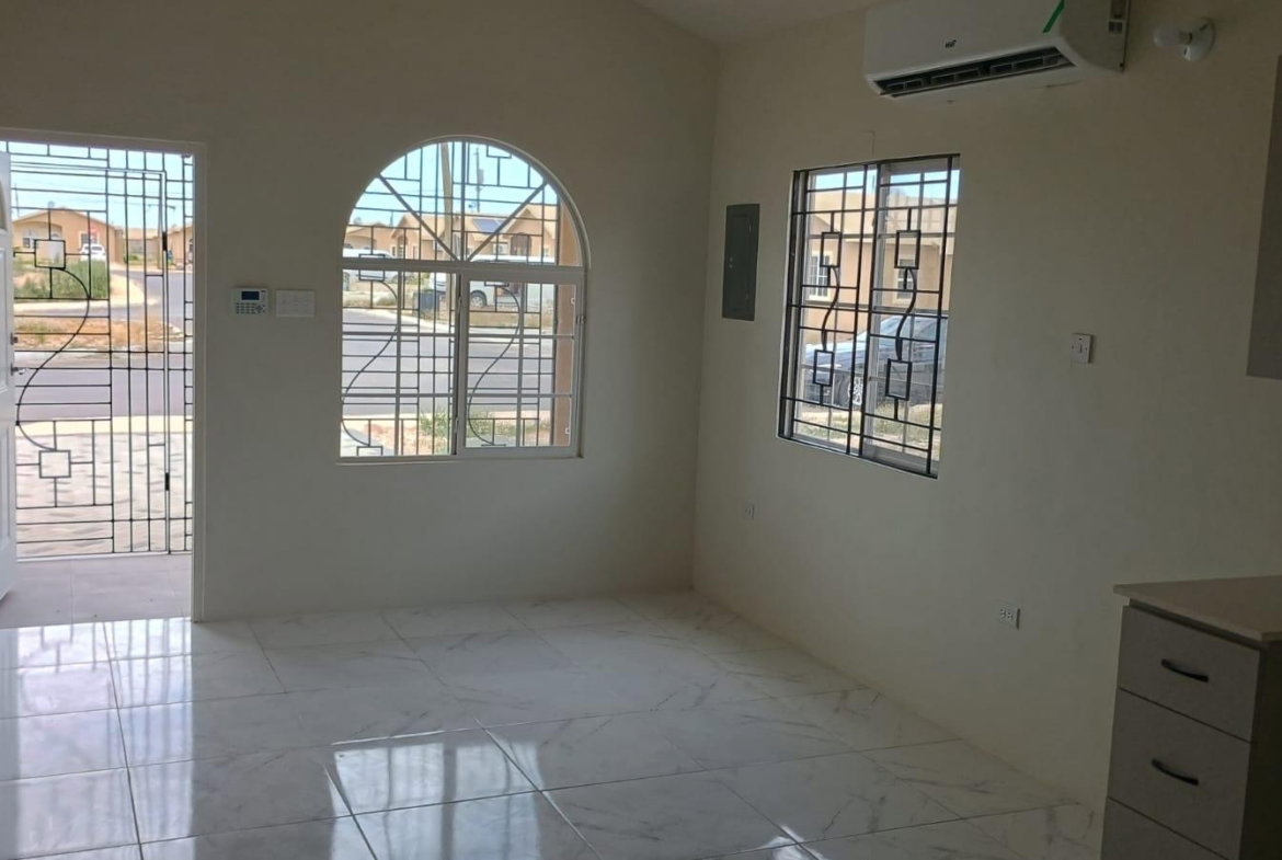 Seventh image of 741- Phoenix Park Phase ii in Greater Portmore, St. Catherine, Jamaica - property is For Rent
