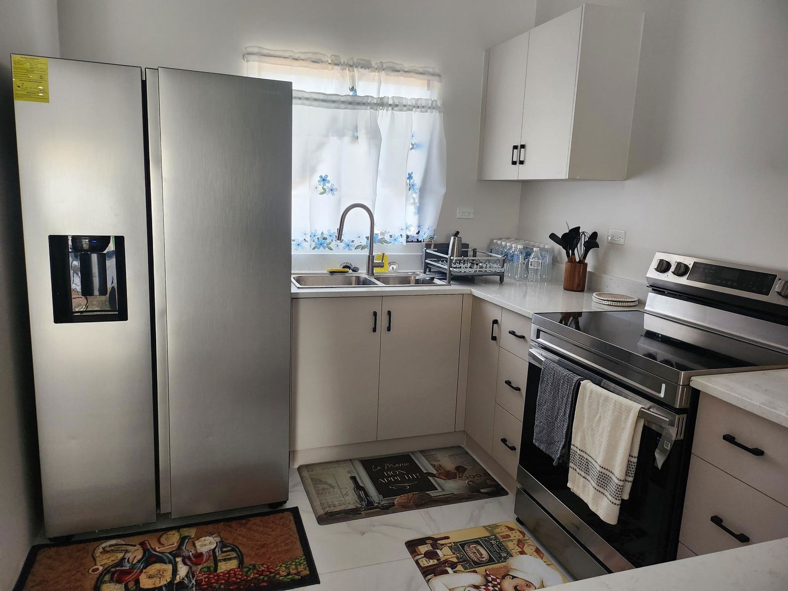 Modern-2-Bedroom-Townhouse-for-Rent-in-Camelot-Village-Discovery-Bay-St-Ann Fifth image of 7- Camelot Village, Discover in Discovery Bay, St. Ann, Jamaica - property is For Rent