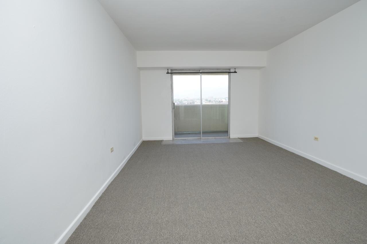 Nineteenth image of 8h-8 Ocean Boulevard in KINGSTON, Kingston, Jamaica - property is For Rent