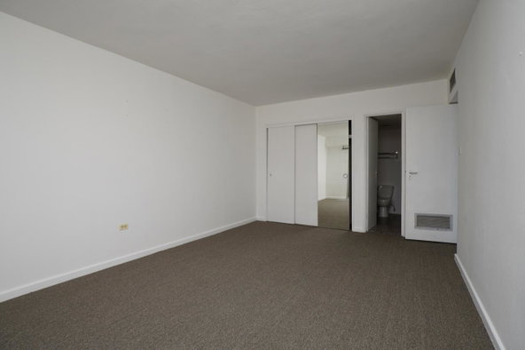 Twentieth image of 8h-8 Ocean Boulevard in KINGSTON, Kingston, Jamaica - property is For Rent