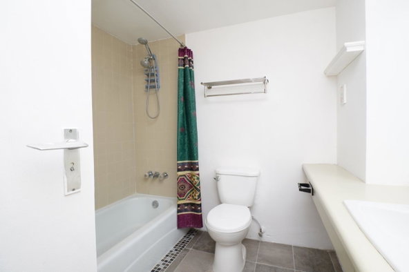 Twenty-First image of 8h-8 Ocean Boulevard in KINGSTON, Kingston, Jamaica - property is For Rent
