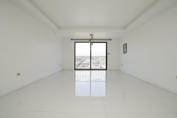 Ninth image of 8h-8 Ocean Boulevard in KINGSTON, Kingston, Jamaica - property is For Rent