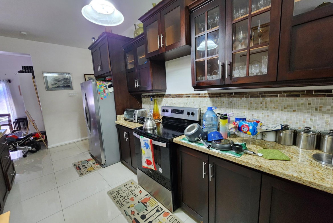 Eleventh image of 9-2 Fairdene Avenue in Kingston 19, St. Andrew, Jamaica - property is For Sale