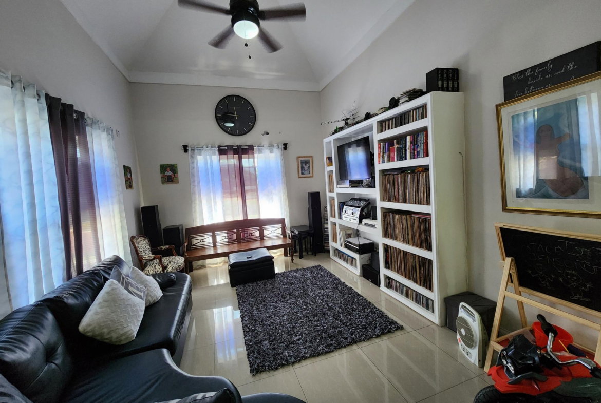 Fifth image of 9-2 Fairdene Avenue in Kingston 19, St. Andrew, Jamaica - property is For Sale