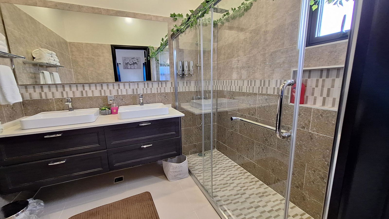 Modern-3-Bedroom-Home-for-Sale-in-Pyramid-Point-Ocho-Rios-St.-Ann Eleventh image of 29-29 Pyramid Point in Ocho Rios, St. Ann, Jamaica - property is For Sale