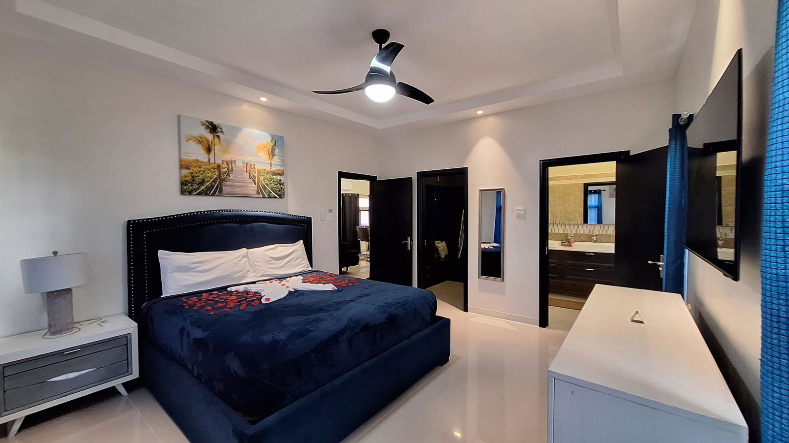 Modern-3-Bedroom-Home-for-Sale-in-Pyramid-Point-Ocho-Rios-St.-Ann Ninth image of 29-29 Pyramid Point in Ocho Rios, St. Ann, Jamaica - property is For Sale