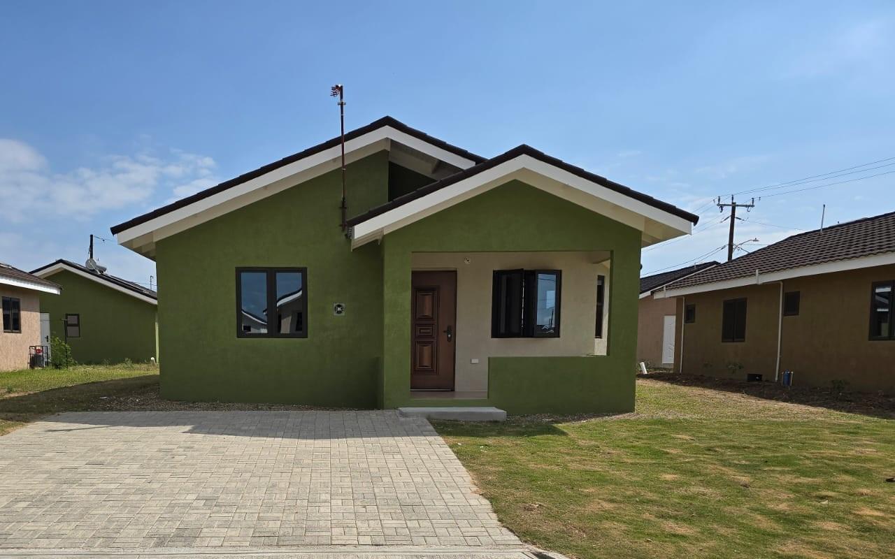 Second image of 433 Oak Estate in Portmore Pines, St. Catherine, Jamaica - property is For Rent