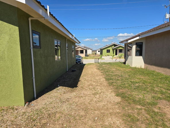 Eighteenth image of 433 Oak Estate in Portmore Pines, St. Catherine, Jamaica - property is For Rent