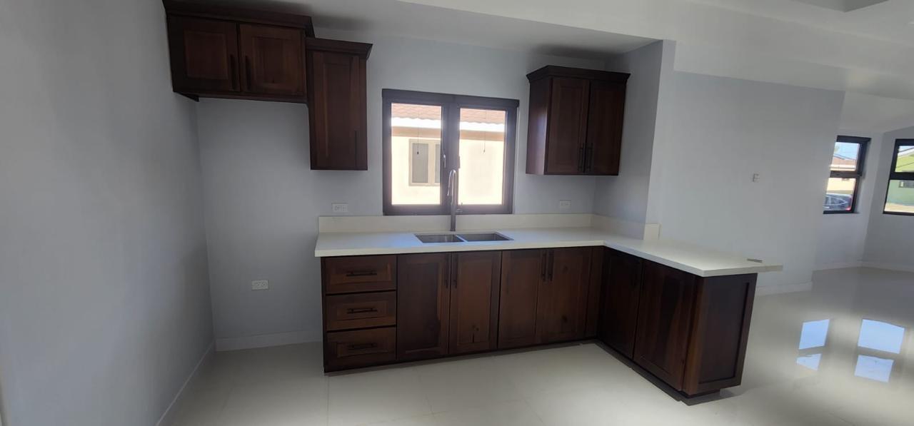 Sixth image of 433 Oak Estate in Portmore Pines, St. Catherine, Jamaica - property is For Rent