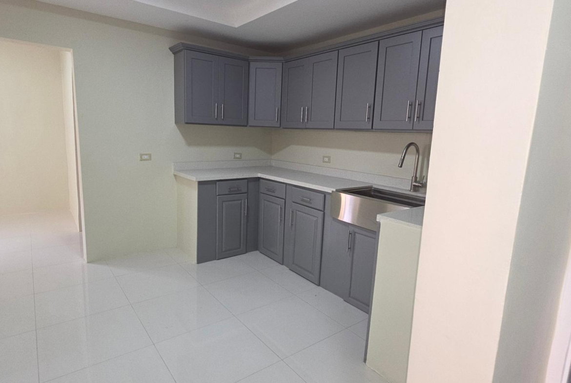 Thirteenth image of 11 Cleopatra Avenue, Queen h in Kingston 19, St. Andrew, Jamaica - property is For Rent