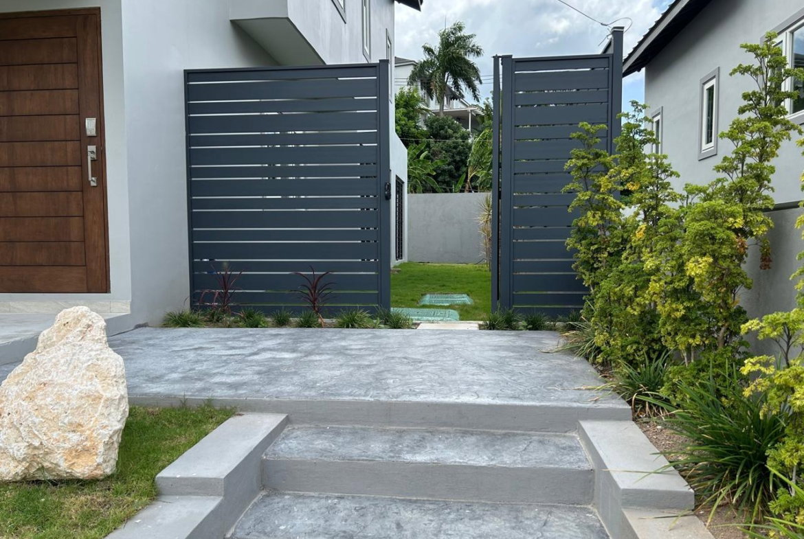 Second image of th 8-14 Garden Close in Kingston 8, St. Andrew, Jamaica - property is For Rent