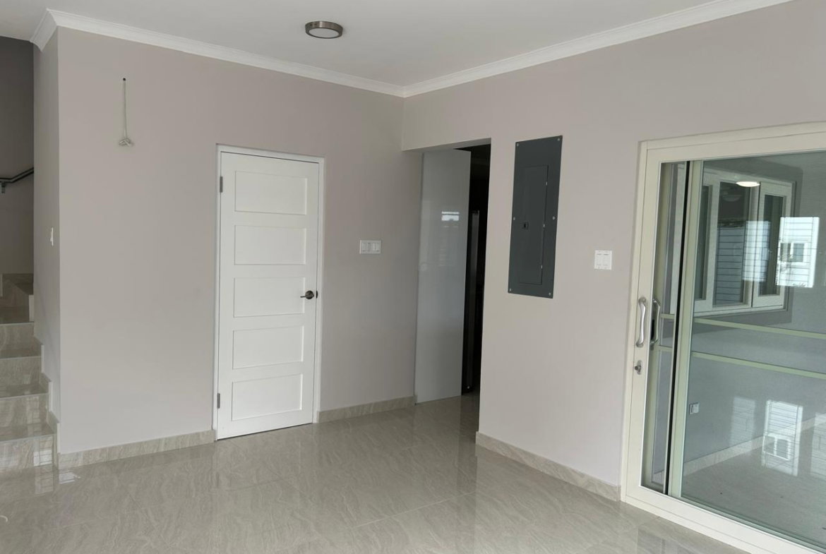 Twelfth image of th 8-14 Garden Close in Kingston 8, St. Andrew, Jamaica - property is For Rent