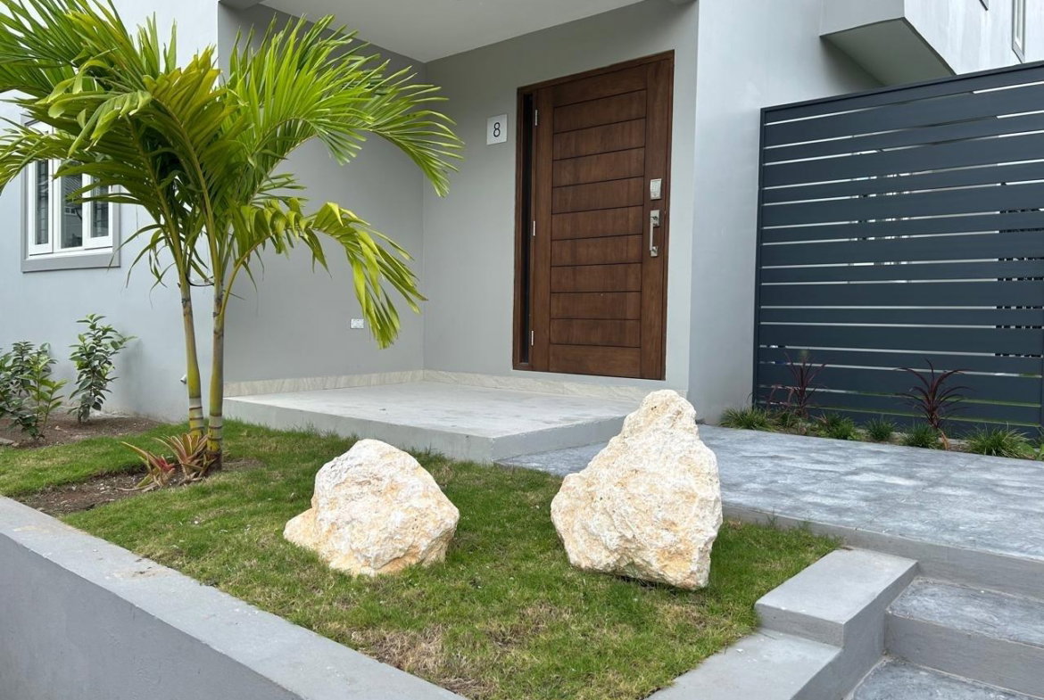 First image of th 8-14 Garden Close in Kingston 8, St. Andrew, Jamaica - property is For Rent