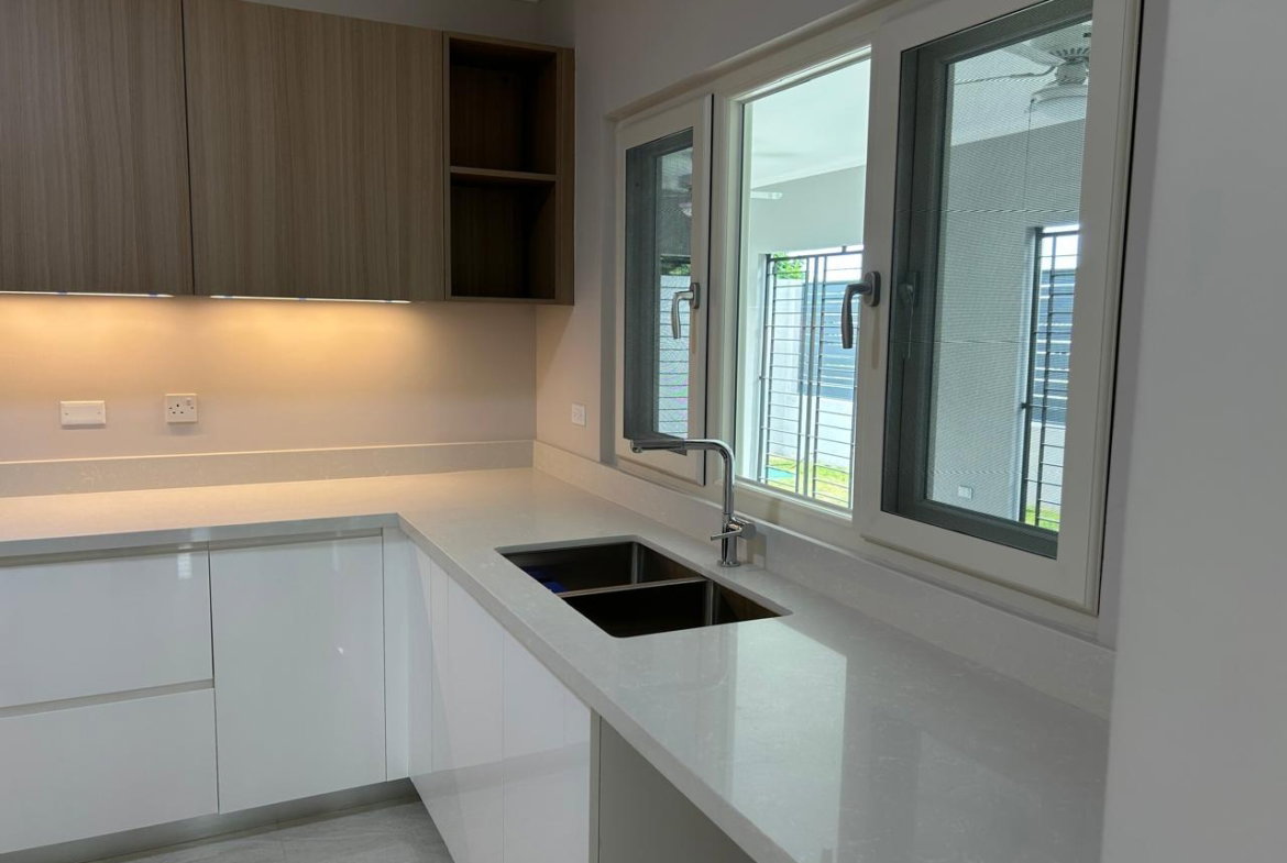 Fifteenth image of th 8-14 Garden Close in Kingston 8, St. Andrew, Jamaica - property is For Rent