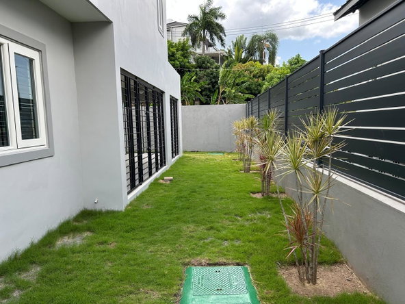 Third image of th 8-14 Garden Close in Kingston 8, St. Andrew, Jamaica - property is For Rent