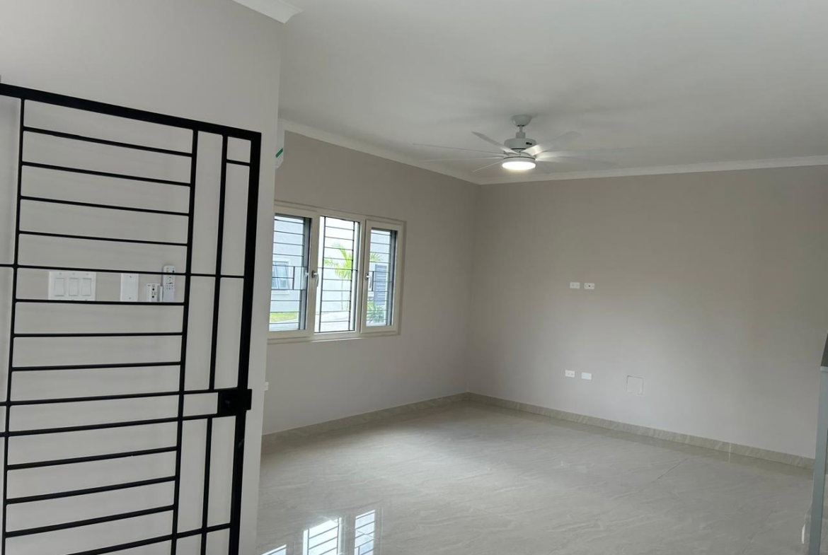 Eighth image of th 8-14 Garden Close in Kingston 8, St. Andrew, Jamaica - property is For Rent