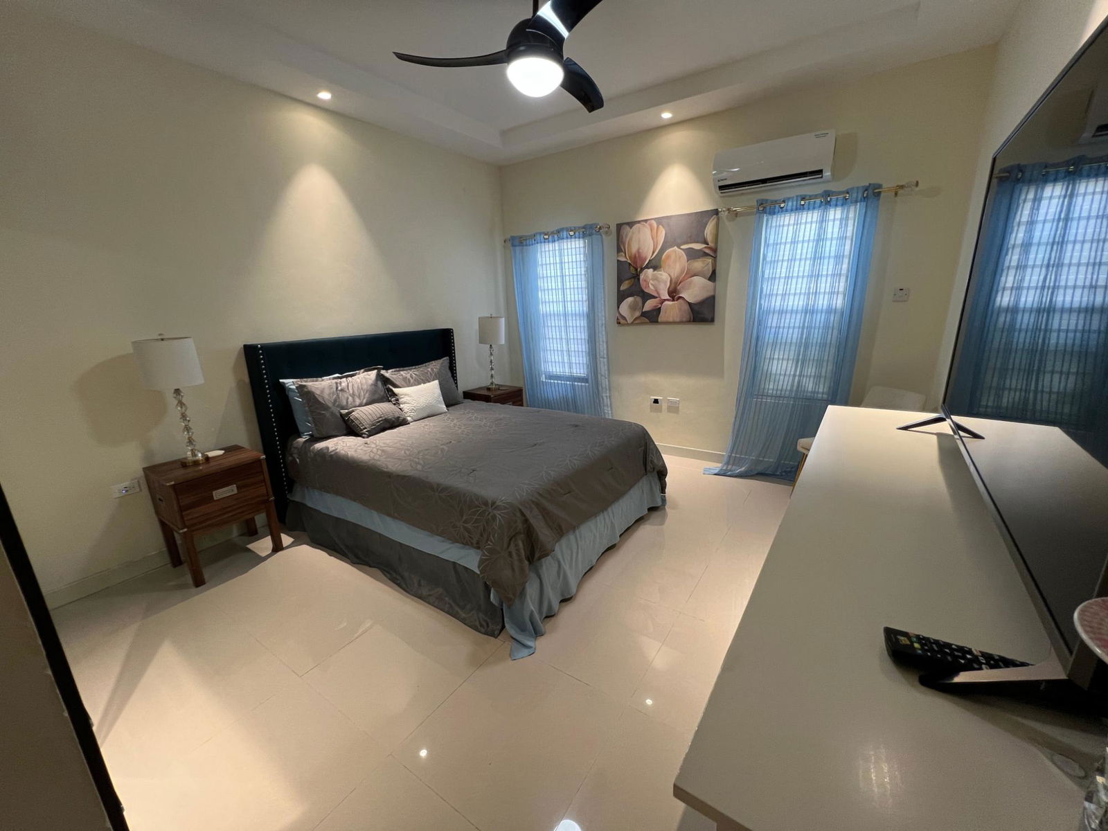 Modern-3-Bedroom-Villa-for-Sale-in-Pyramid-Point-Ocho-Rios-St.-Ann Twenty-First image of 79 Pyramid Point in Ocho Rios, St. Ann, Jamaica - property is For Sale