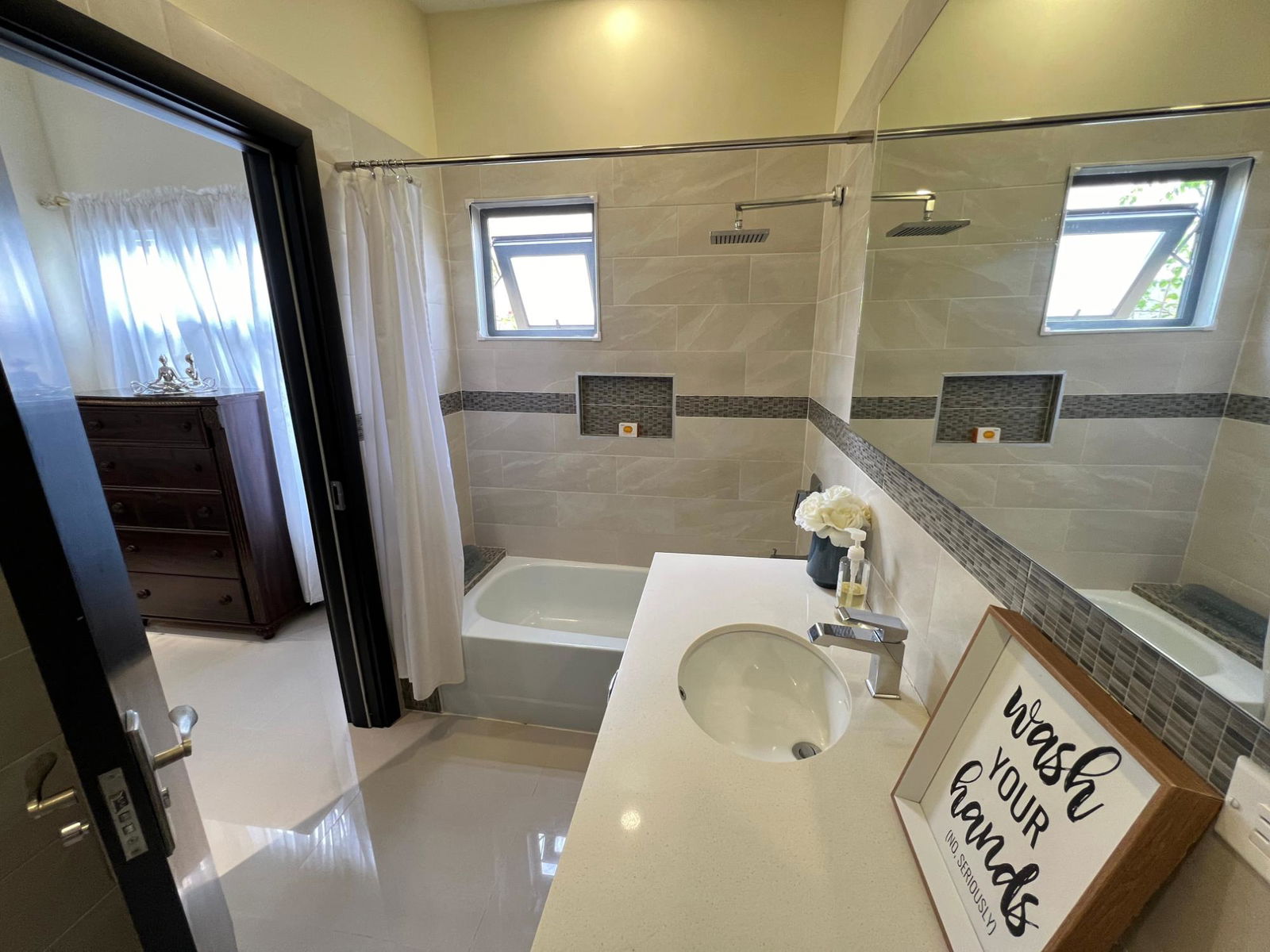 Modern-3-Bedroom-Villa-for-Sale-in-Pyramid-Point-Ocho-Rios-St.-Ann Twenty-Eighth image of 79 Pyramid Point in Ocho Rios, St. Ann, Jamaica - property is For Sale