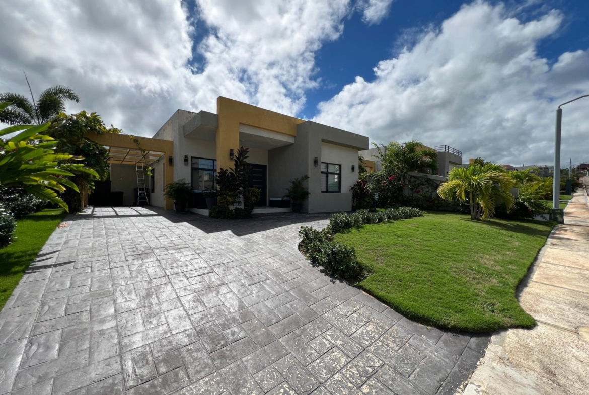 Fifth image of 79 Pyramid Point in Ocho Rios, St. Ann, Jamaica - property is For Sale