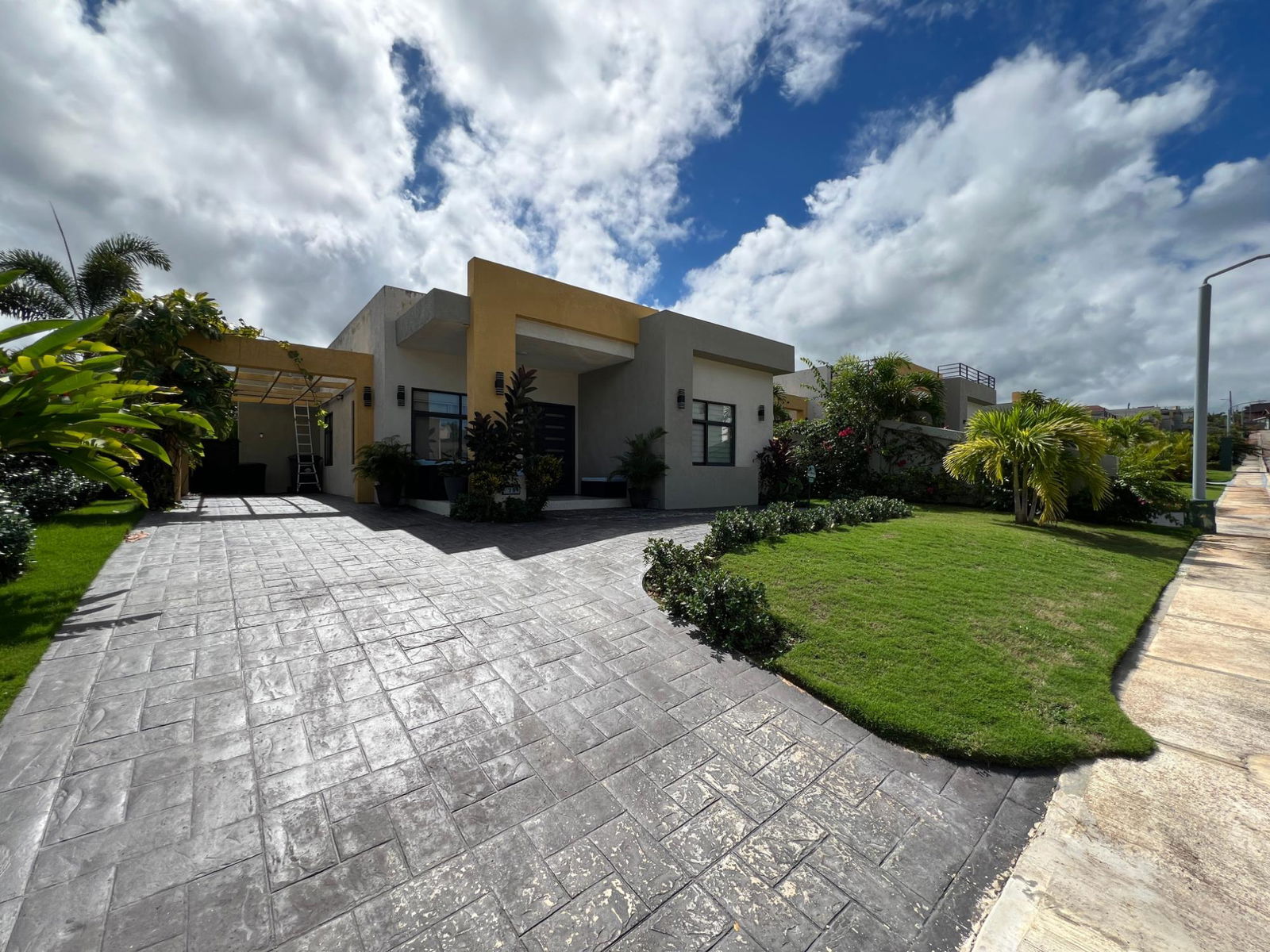 Modern-3-Bedroom-Villa-for-Sale-in-Pyramid-Point-Ocho-Rios-St.-Ann Fifth image of 79 Pyramid Point in Ocho Rios, St. Ann, Jamaica - property is For Sale